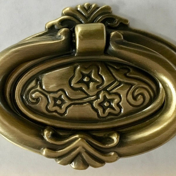 Antique Brass/Bronze Medallion Decorative Furniture Pull Ring Dresser Drawer Decorative Handle vintage Drop Oval Bale