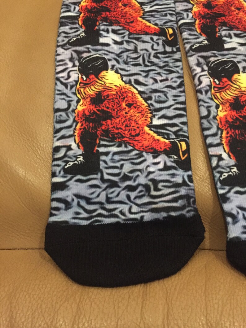 Gritty Socks Hockey Gifts Flyers Mascot Crew Socks Gritty Streaking