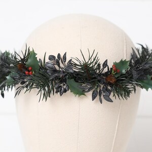 Green Christmas flower crown, Holly crown, Winter hair accessory, Evergreen crown, Winter wedding headpiece, Woodland Holiday hairpiece