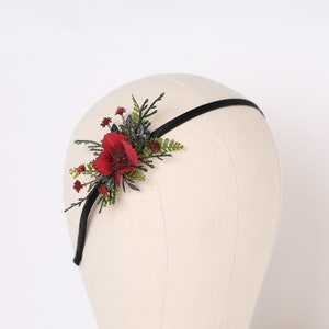 Cerchietto floreale nero bordeaux: corona per capelli da sposa in stile gotico