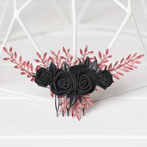 Schwarzer weinroter Gothic Haarkamm, Goth Hochzeit Haarkamm, Braut weinroter Blumen Haarkamm, Haarteil Brautjungfer weinroter Goth schwarze Hochzeit