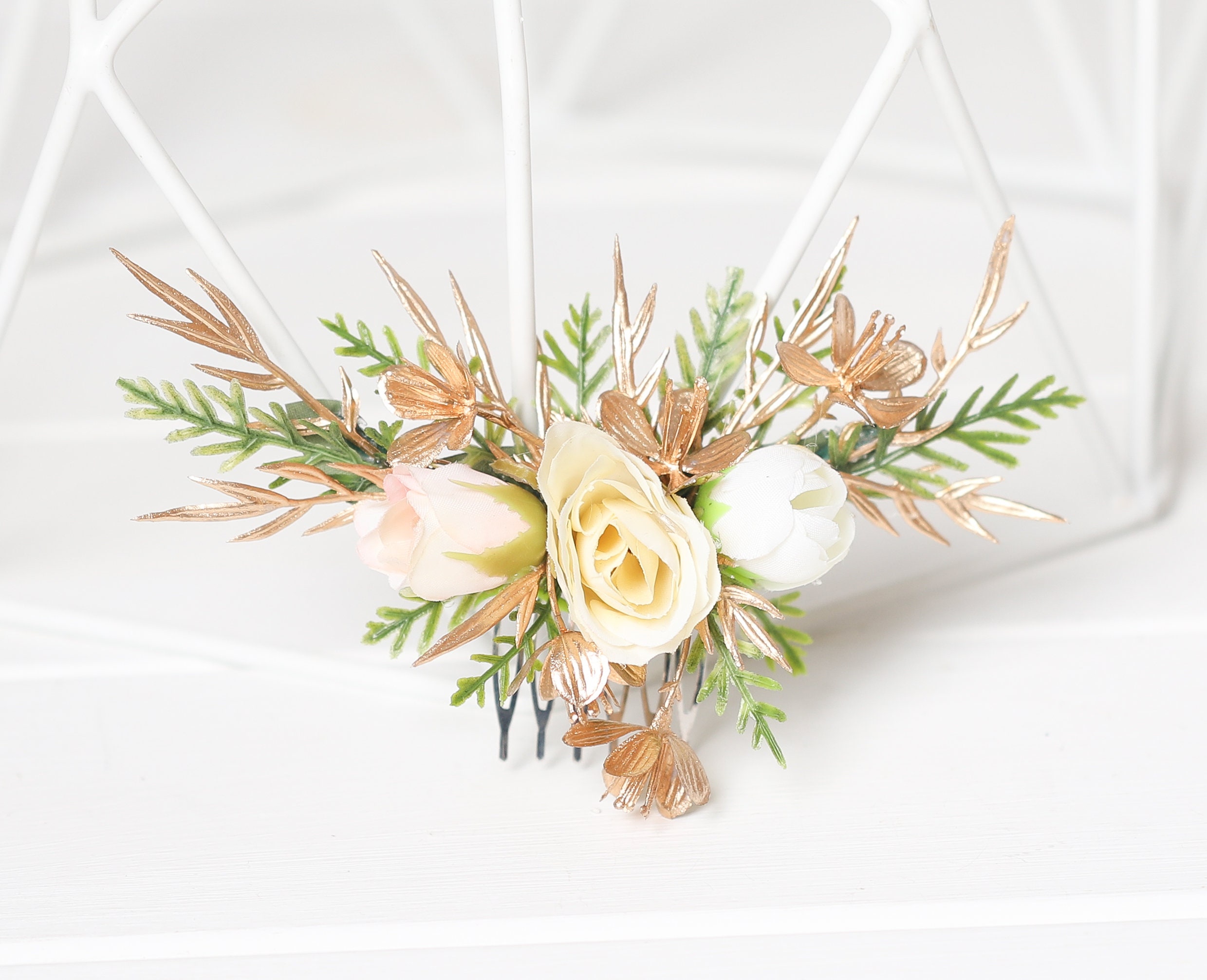 Boho Floral Hair Comb: Ivory, Cream, and Gold Wedding 