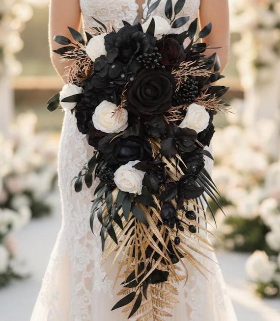 Black Gold Ivory Roses Wedding Bouquet Black Gold Ivory Cascading Bouquet  Goth Black Ivory Rose Halloween Wedding Bouquet Black Gold Wedding - Etsy