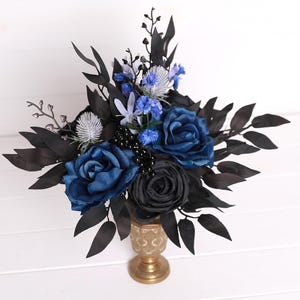 Black & Royal Blue Rose Centerpiece: Halloween Wedding Flowers