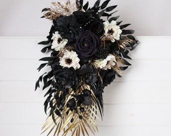 Black gold wedding bouquet with white anemone, black gold white cascading bouquet, gothic white anemone wedding bouquet, black gold wedding