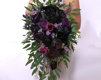 Bouquet de mariée gothique noir et violet : fleurs artificielles