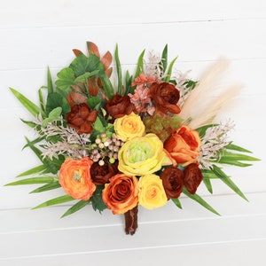 Rust orange yellow wedding bouquet, fall brown rust wedding bouquet, fall rust yellow wedding, Halloween wedding bouquet