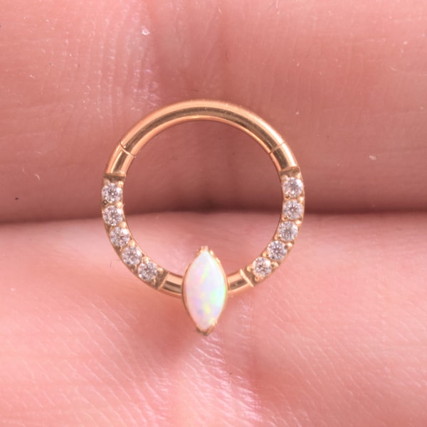 Gold pvd overTitanium Daith, Septum Hinged Segment Hoop Ring avec Marquise Opal... 16g.. Grade implantaire 8mm ou 10mm