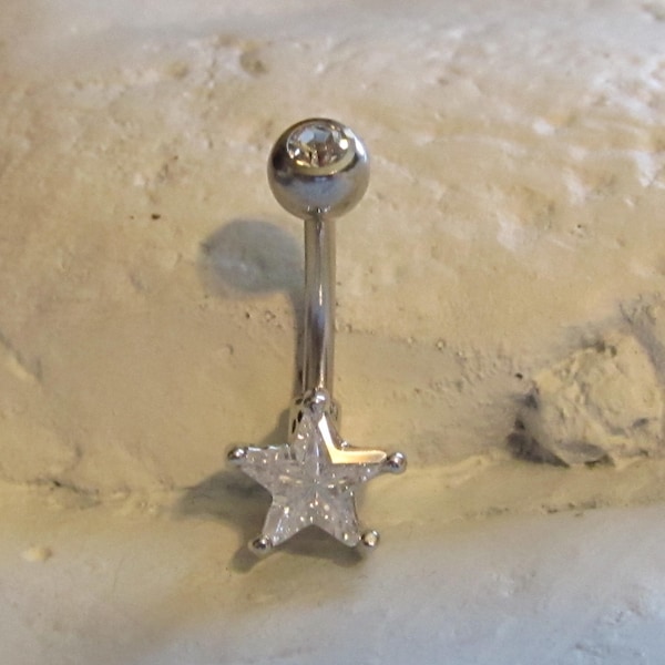 Anneau de nombril en acier chirurgical étoile cz 14 g 0,10 mm