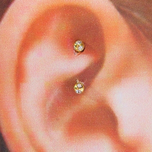 Golden Rook Piercing Multistone Surgical Steel Curved Barbell..16g..8mm