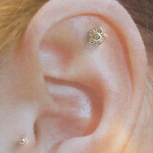14k Solid Gold Helix,Cartilage Piercing Big Bezel Set Flower Earring Stud Barbell Ring..16g..6mm