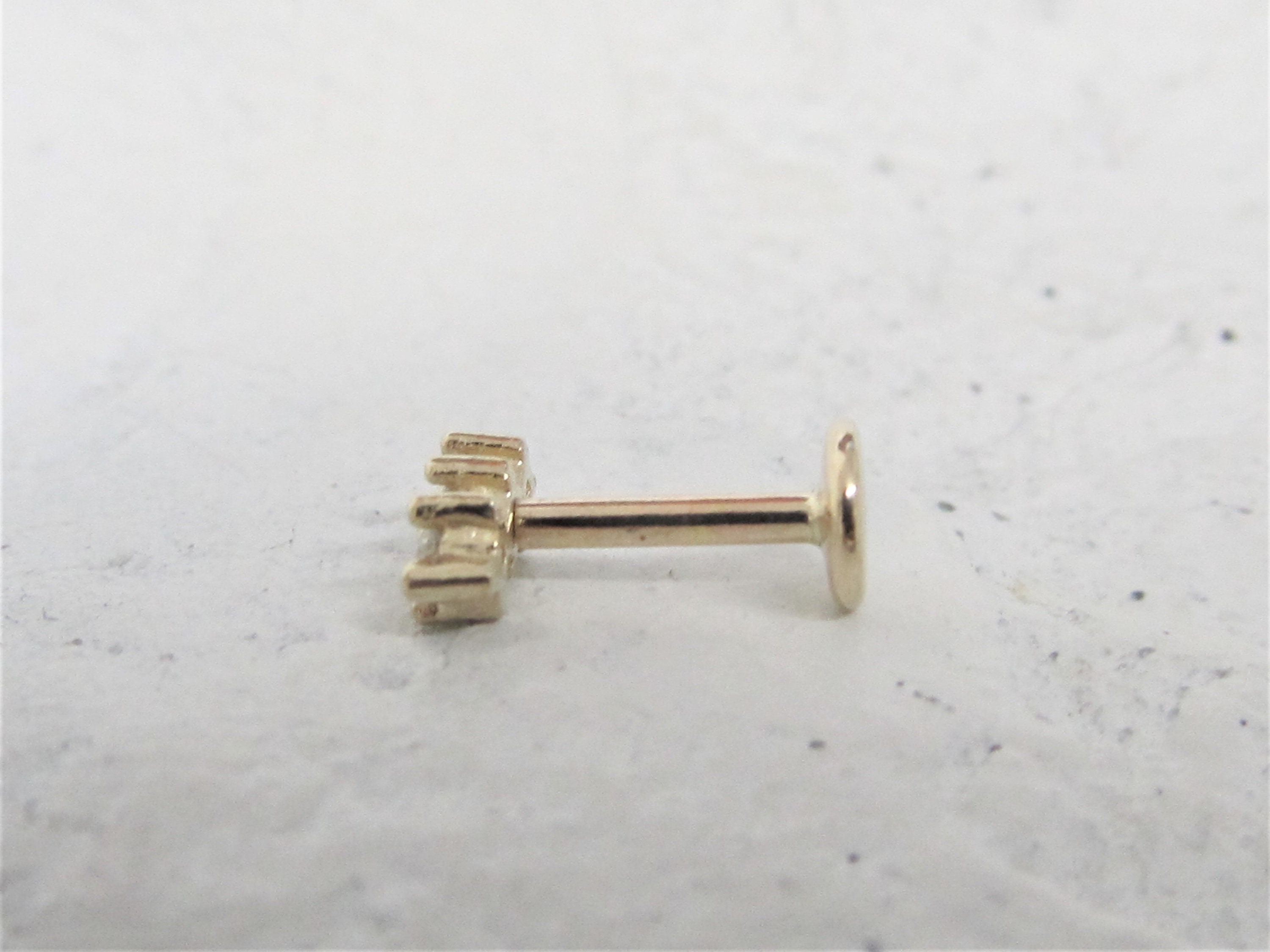 14k Solid Gold Inner Conch Piercing Triple Prubg Set Cz's Labret..16g..6mm - Etsy 14k Solid Gold Inner Conch Piercing Triple Prubg Set Cz's Labret..16g..6mm - Etsy