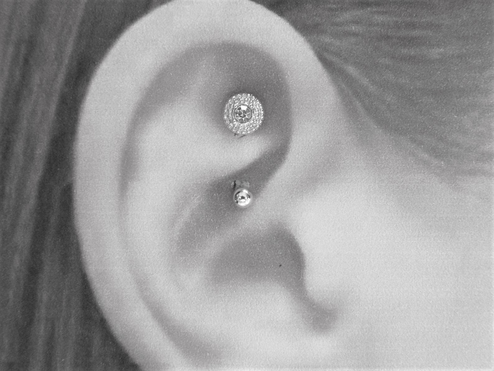 Rook Piercing Round cz Surgical Steel Curved Barbell.. 16g... Etsy España