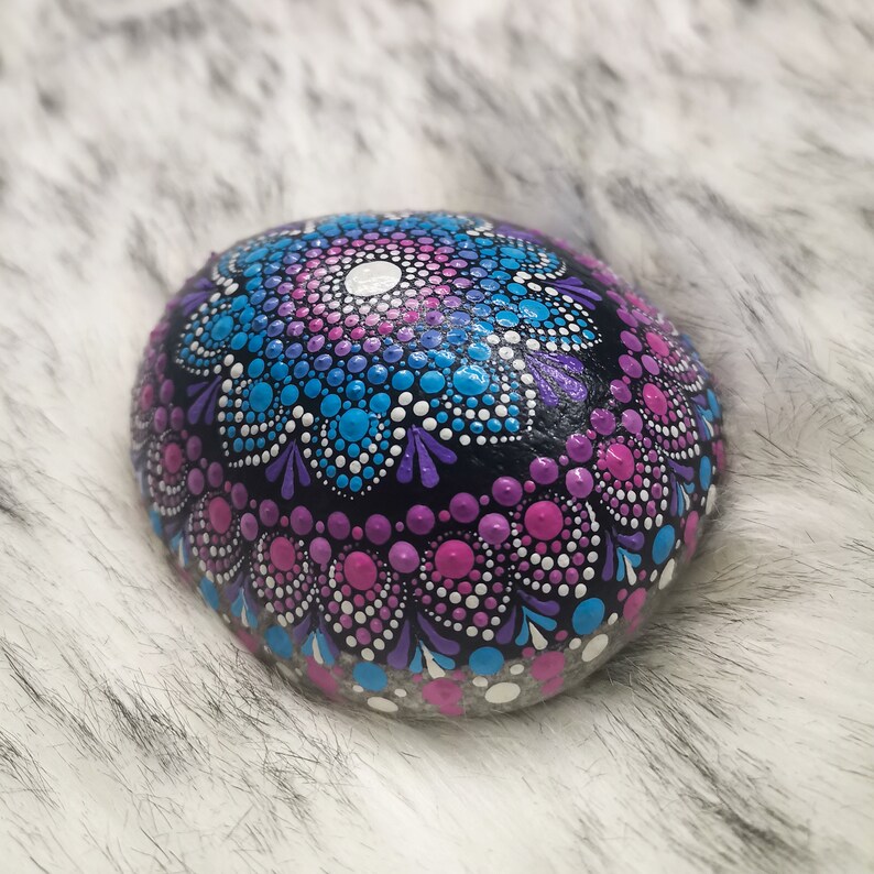 Mandala Rock, Natural Pebble, Dot Mandala, Painted Rock, Boho Decor ...