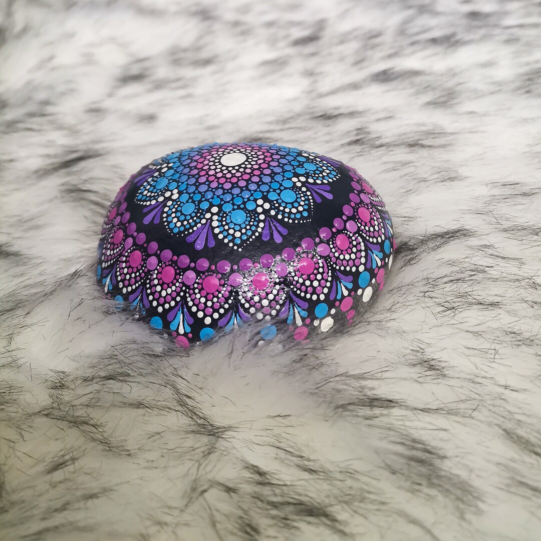 Mandala Rock, Natural Pebble, Dot Mandala, Painted Rock, Boho Decor ...