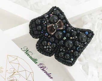 Black dog Brooch with Swarovski pearls  * Handmade jewelry * Swarovski brooch * Sequin embroidery * Fashion brooch