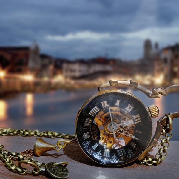 Montre pendentif "Reine de la Nuit"