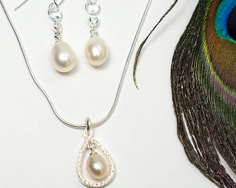 Pearl jewellery Set, Bridal jewellery, 925 sterling silver jewellery set, Earrings, necklace, wedding jewellery