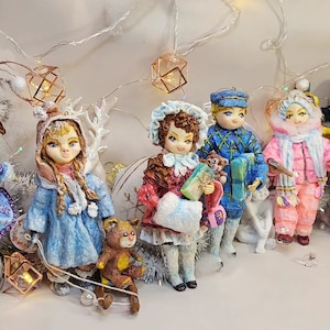 Children in winter, Cotton yarn ornament, Home decor, Christmas tree decorations, Gift for a friend, Handmade decorations.