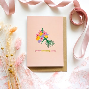 You're Blooming mooie wenskaart met goudfolie | Wilde bloemenkaart | Botanische kaart | Bedankkaart | Moederdag | HUTCH Londen
