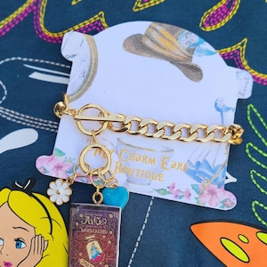 Alice in Wonderland Resin Glitter Book Charm Bracelet/Alice in Wonderland Bracelet/Alice Book Charm Bracelet/Alice in Wonderland Story Book