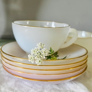 Vintage Arcopal France Pastel coffe tea cup  & Saucer Set Harlequins 1960s, colour glasses, vintage French