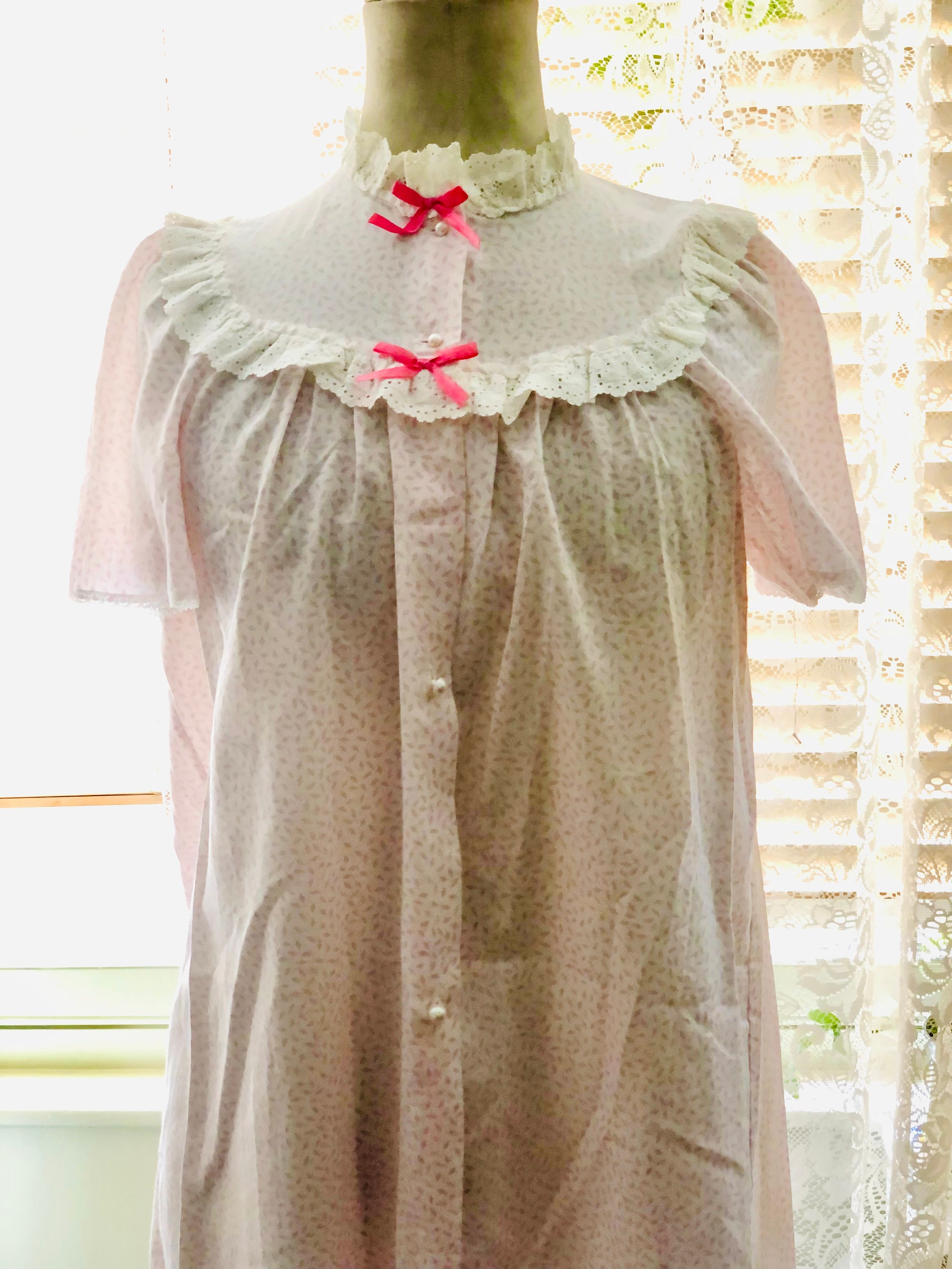 Vintage Pink and White Cotton Night 