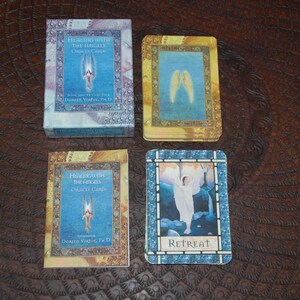 Guérir avec les anges - 44 cartes Oracle - Coffret de Doreen Virtue Impression originale de 1999