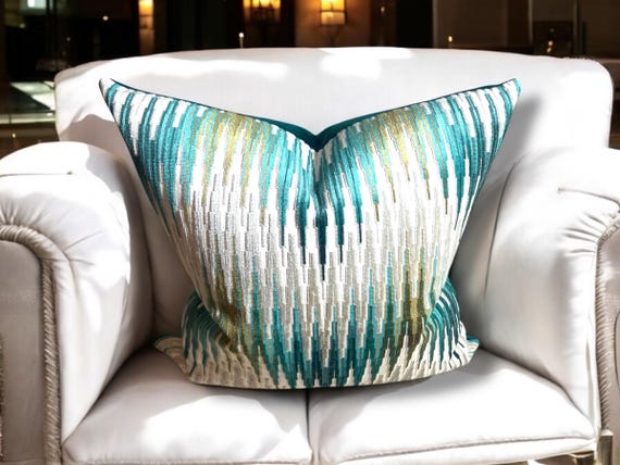Romo Quintero Jade Pillow Cover: Luxury Turquoise Gold Velvet, 22x22