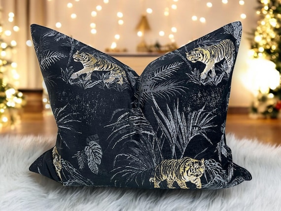 Handmade Bengal Tiger Velvet Pillow Cover: Designer Decorative Cushion