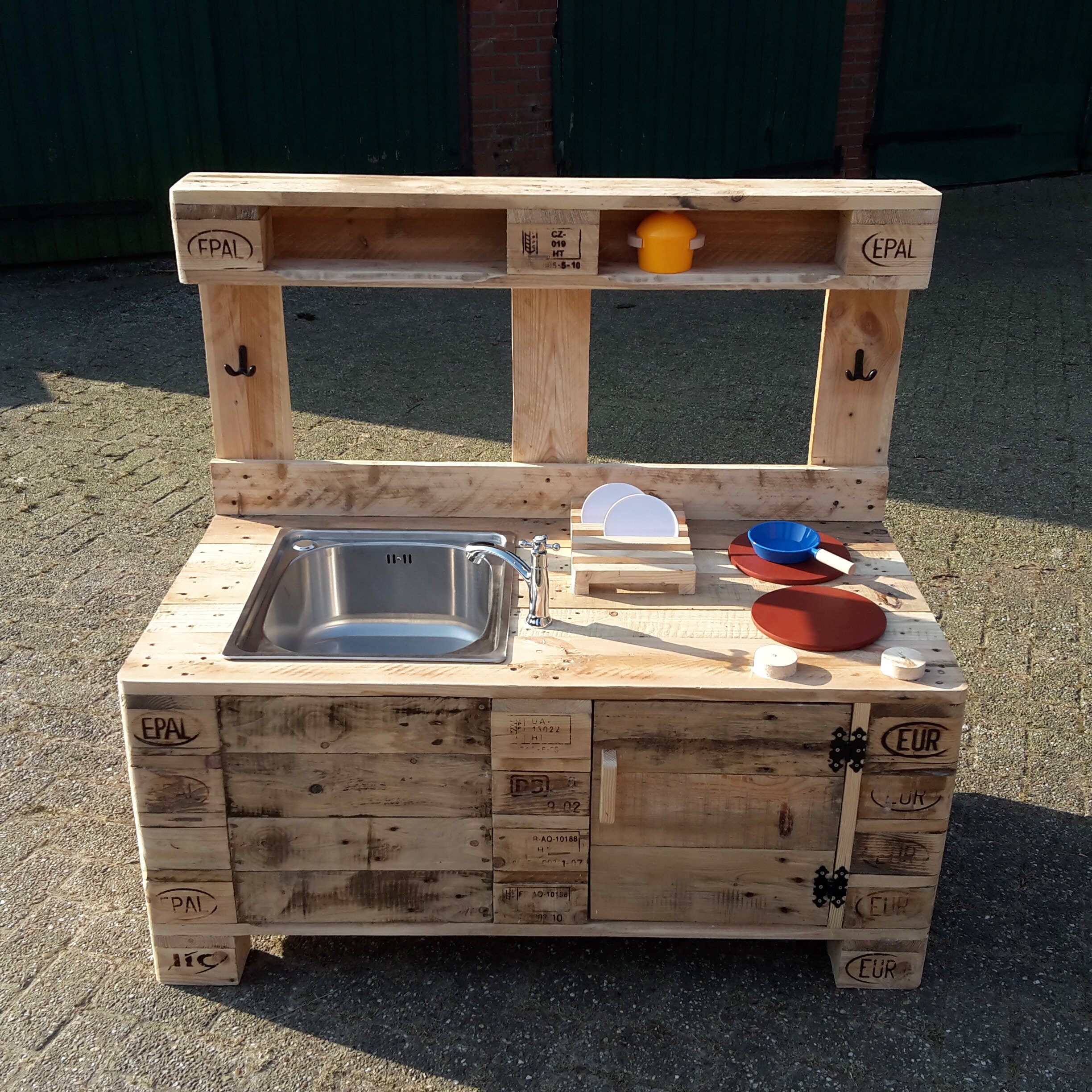 Mud Kitchen Made Of Pallets With Hose Connection