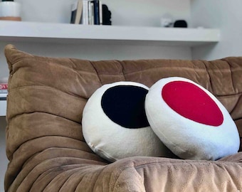 ABNEHMBARES rundes Kissen, handgefertigt in Frankreich, RECYCELTE gekochte Wolle in den Farben Weiß, Schwarz, Rot, 40 cm Durchmesser, Polsterung aus Polyesterfasern