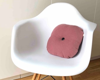 Handmade cushion in France wool cloth old pink square rounded with central leather button 30x30 cm padded with polyester trim