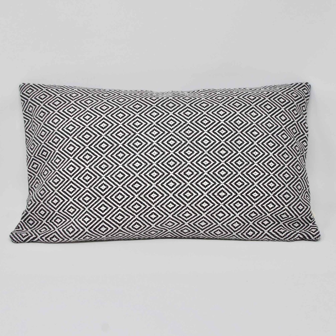 Rectangular cushion cover 50x30 cm in black and white cotton Etsy