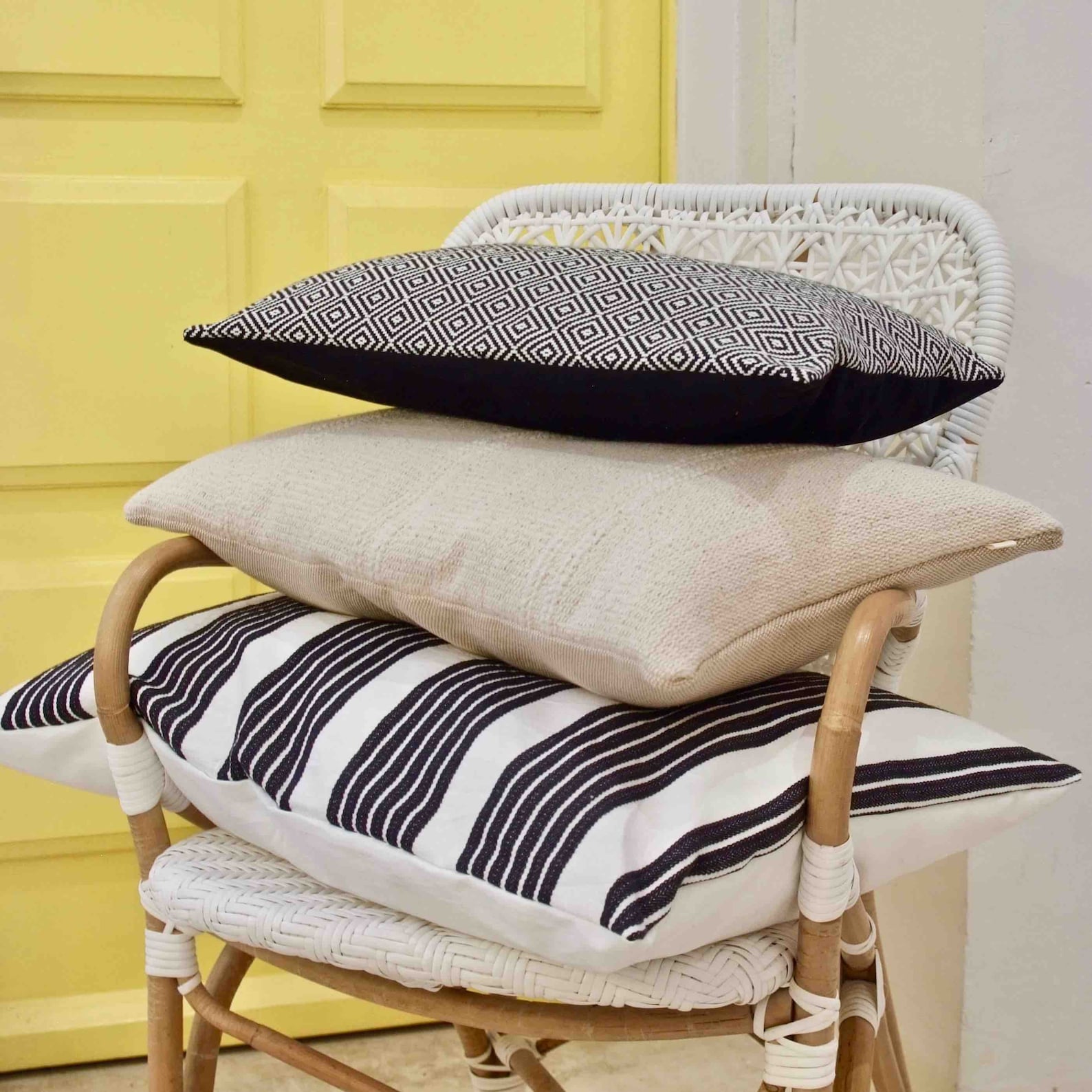 Rectangular cushion cover 50x30 cm in black and white cotton Etsy