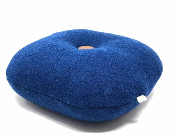 Square cushion with rounded corners in ultramarine blue wool with handmade leather button in France 30x30 cm padded with polyester trim