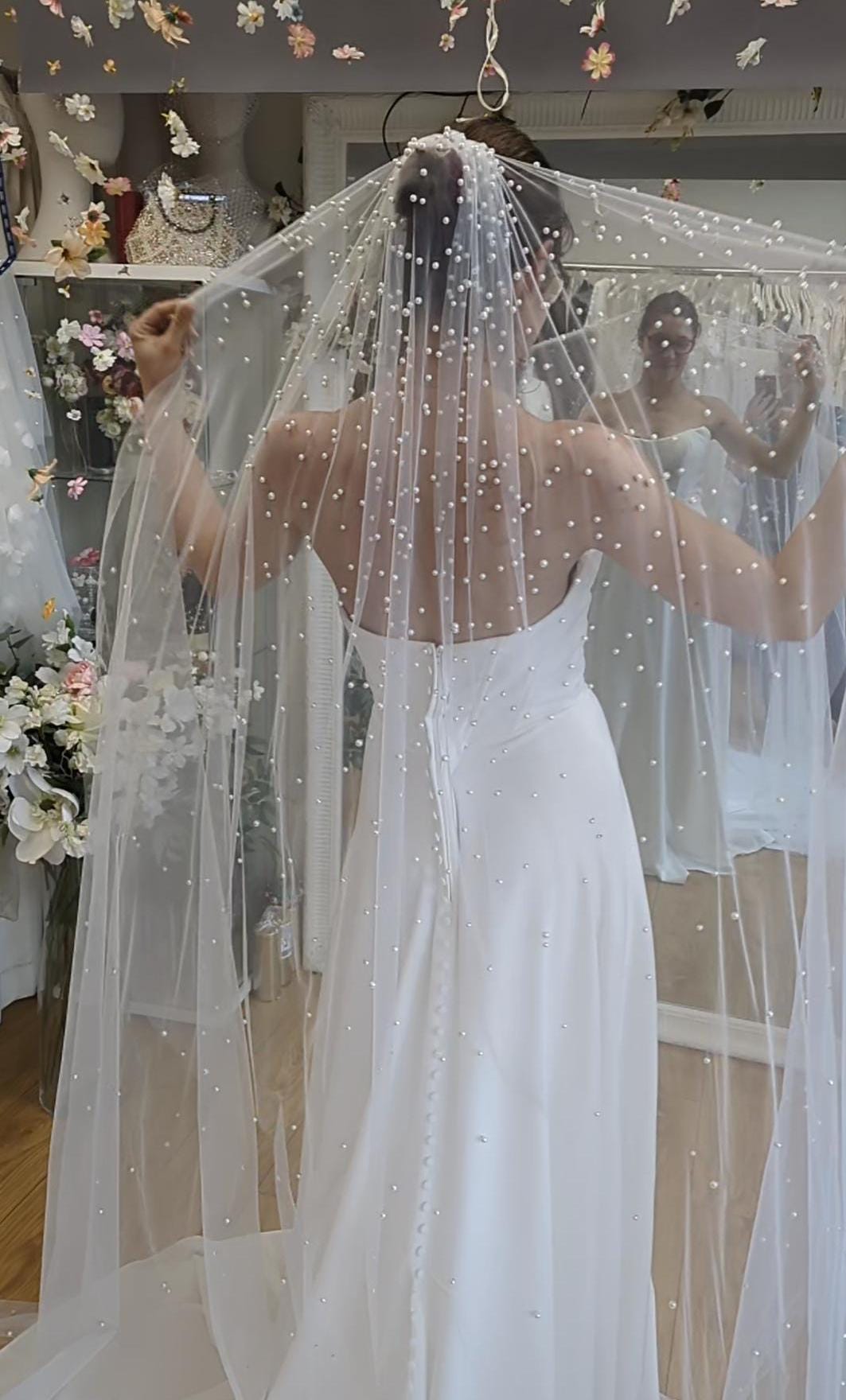 Waterfall Louise Veil Cascade Raw Cut Single Tier Veil Cathedral Veil Made-to-Order Veil Bespoke Veil