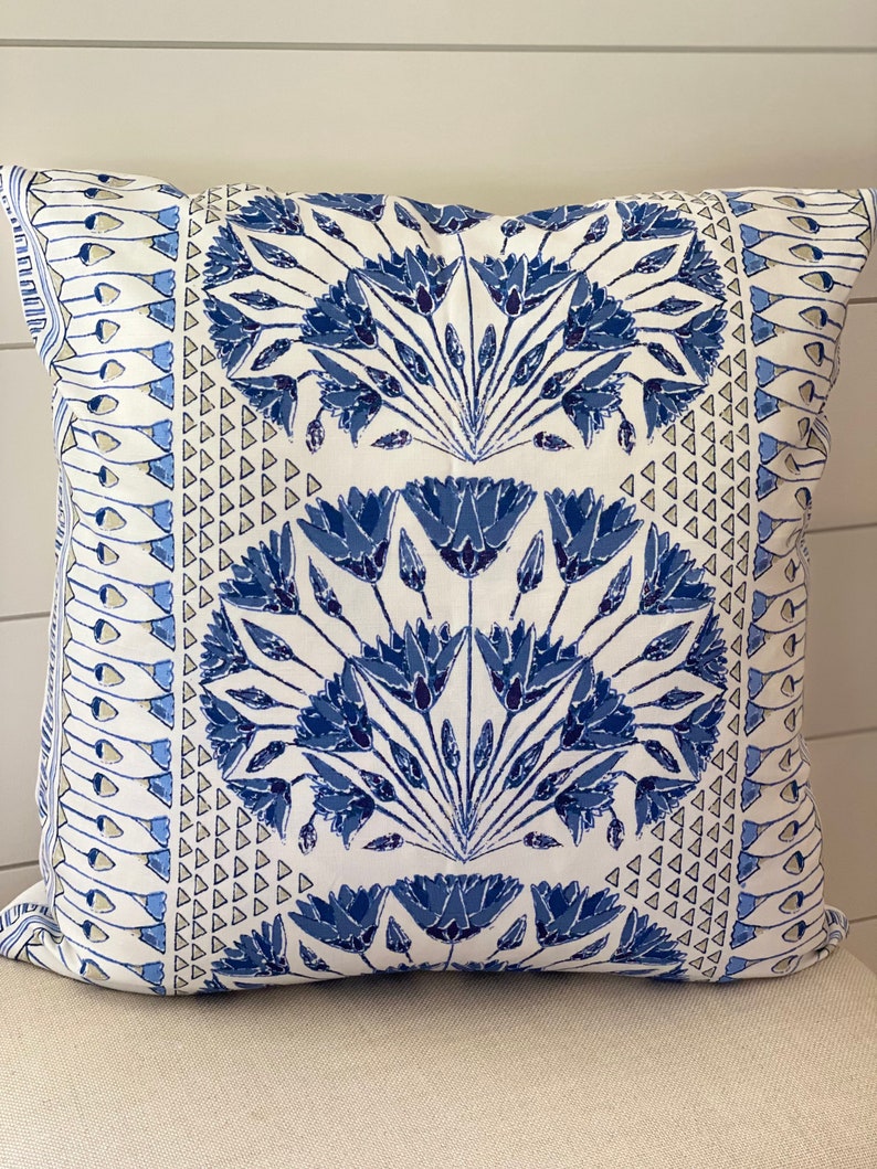 Anna French Cairo Blue Floral örngott: Designerprydnadskudde bild 5