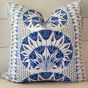 Anna French Cairo Blue Floral örngott: Designerprydnadskudde bild 7