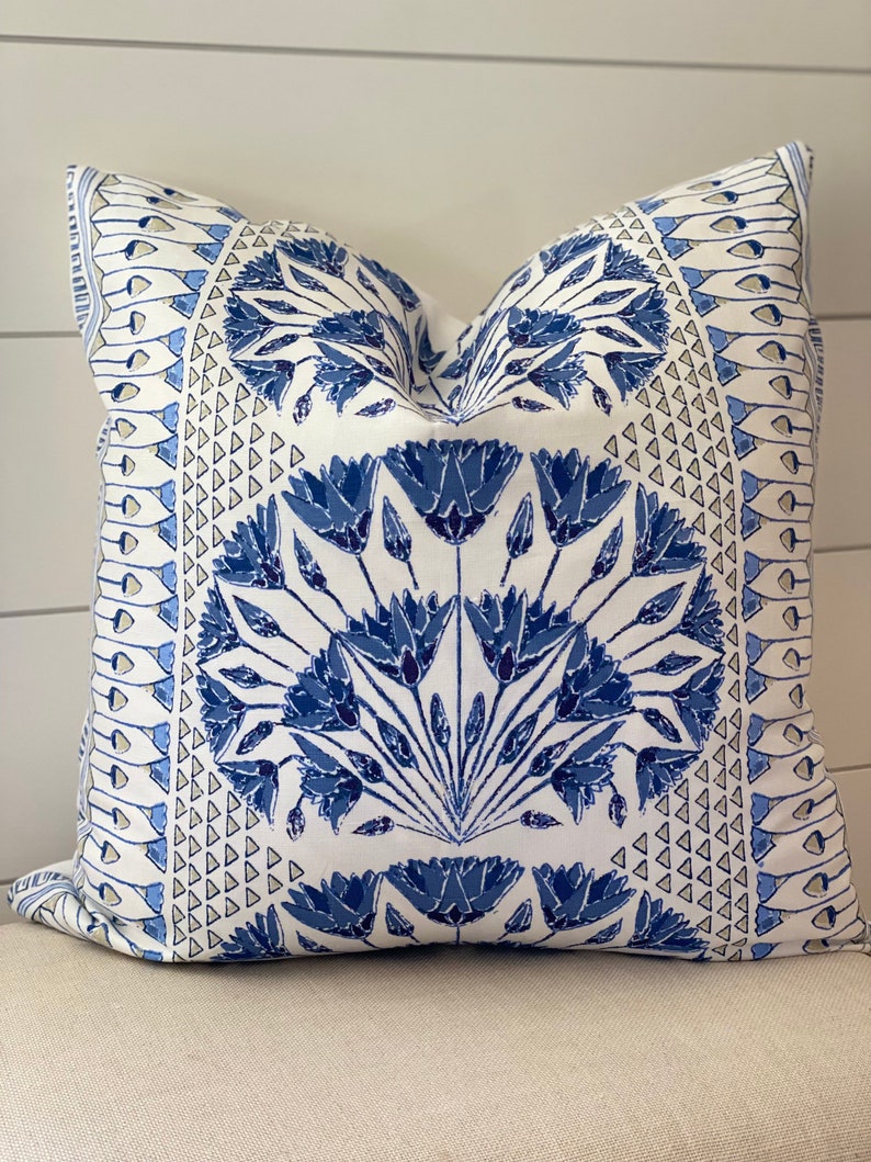 Anna French Cairo Blue Floral örngott: Designerprydnadskudde bild 7