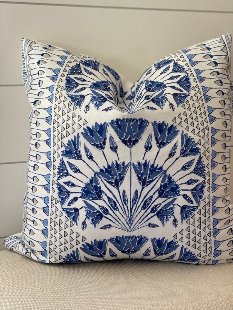 Anna French Cairo Blue Floral örngott: Designerprydnadskudde bild 9