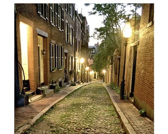 BOSTON  Acorn Street at Night