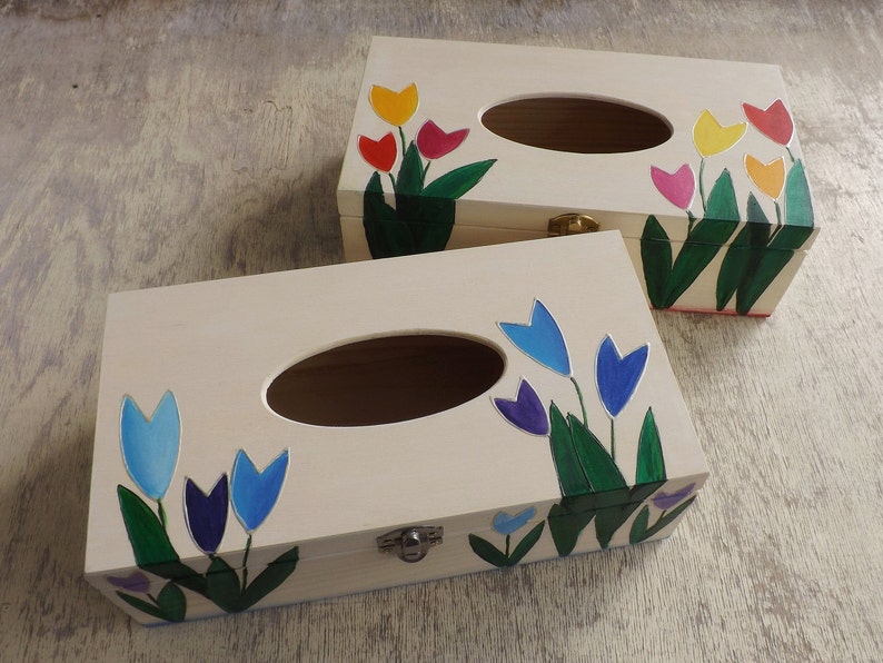 Wood Tissue Box Cover with flowers, handpainted personalized wooden rectangular box, Poppies Tulips Lavender Hibiscus decor Tissue holder Tulips