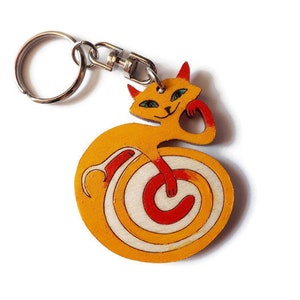 Keychain Cat in Orange Yellow, hand-painted wood laser cut personalized cats lover keyring, funky Cat key ring wooden key chain