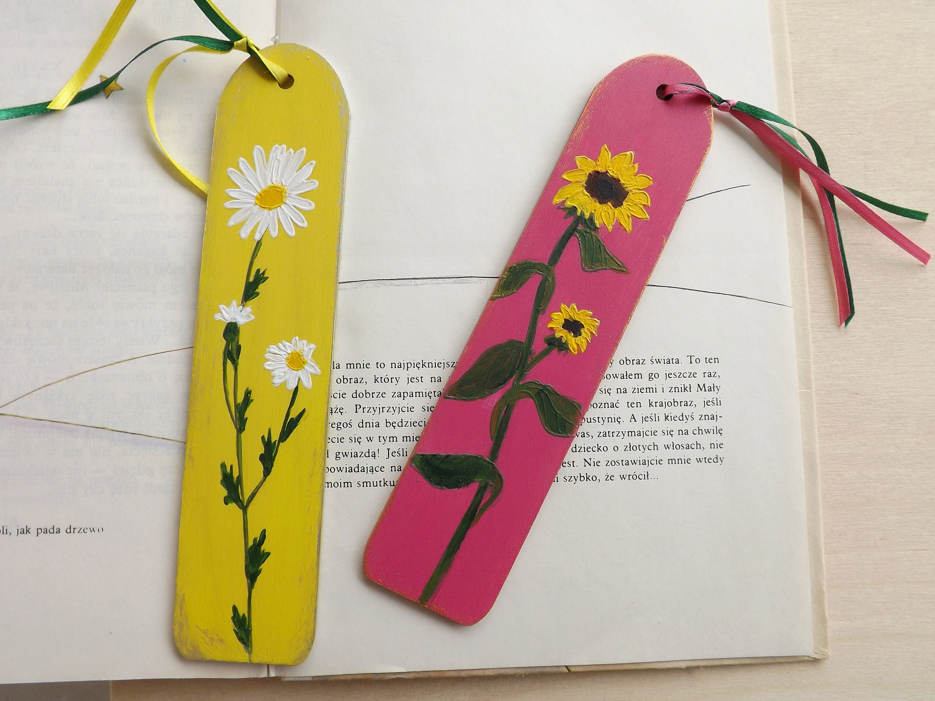 Hand Burned, Hand Painted Cherry Wood Bookmarks With Custom Designs, Bird,  Books, Flowers, Quote, Personalized Gift for Book Lover 