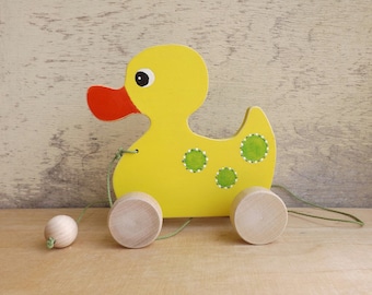 Wood pull toy Duck in Yellow, hand cut custom animal toy Duck on wheels, handmade wooden Duck toy personalized gift for toddlers