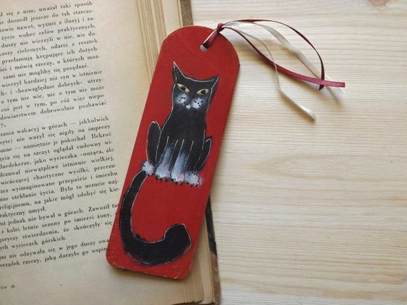 Segnalibro in legno con gatto in rosso, regalo personalizzato tagliato al  laser dipinto a mano per gli amanti dei libri gatti, segnalibro gatto in  legno personalizzato -  Italia