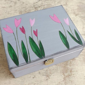 Holz Teebox: Tulpen, handbemalte personalisierte Teebeutelhalter, Blumenmotivschmuck-Schatzkiste
