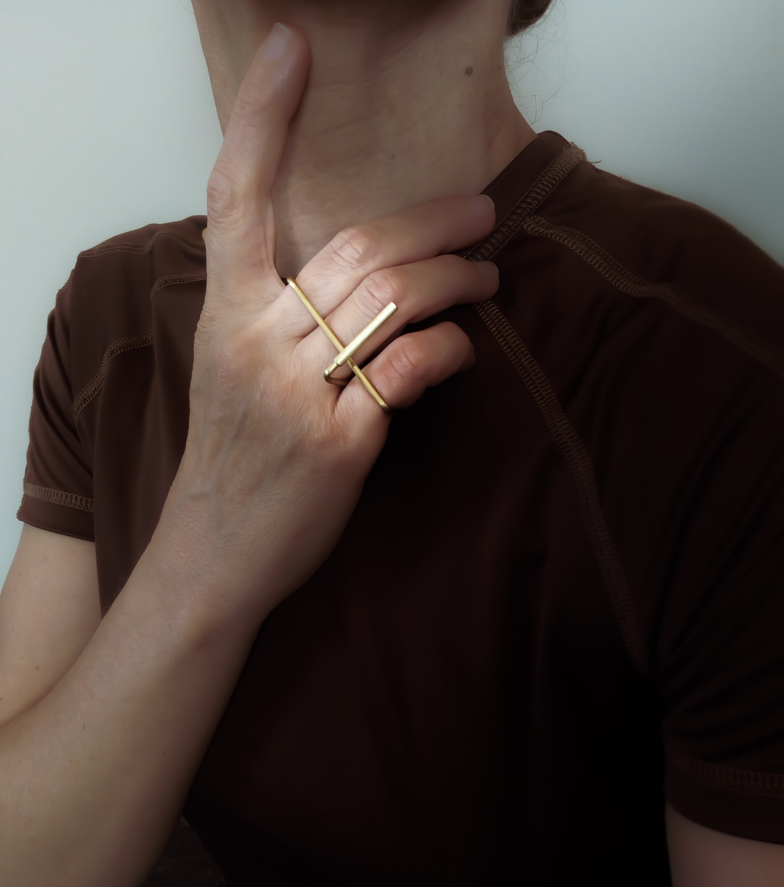 3 finger bar ring