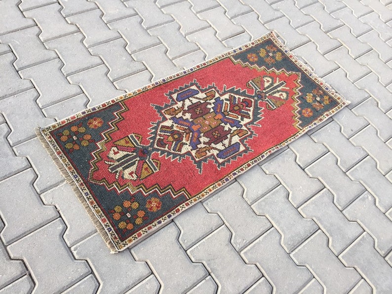 Small Runner 1/'7 X 3/'8 ft Runner Narrow Small Rug Muted Red /& Navy Blue Vintage Rug Bath Rug Carpet Rug Turkish Rug Door Mat